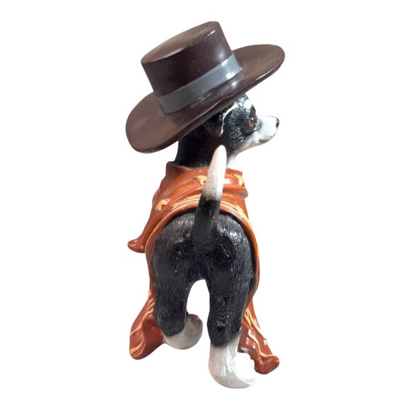 Hamilton Collection Spurs ‘N Furs Chihuahua Cowboys A Paw-fect Hero Cape Hat - Picture 8 of 9